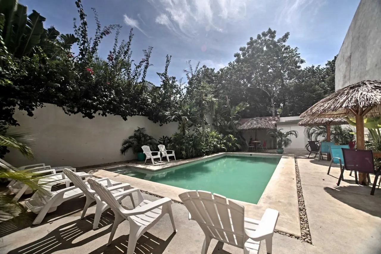 Casa Esmeralda With Pool Access And Furnished Patio! Tulum Messico