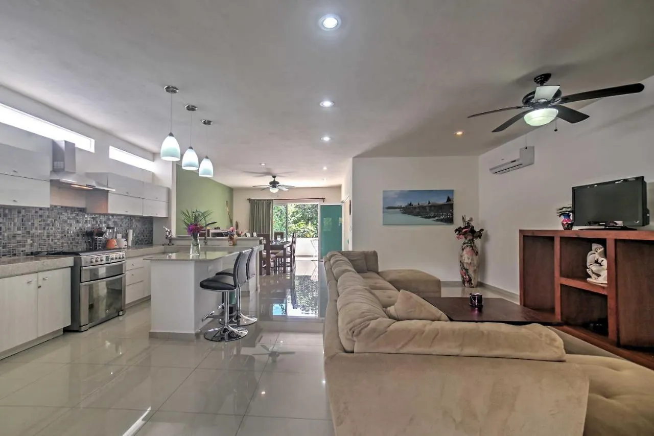 Casa Esmeralda With Pool Access And Furnished Patio! Tulum 0*,  Messico