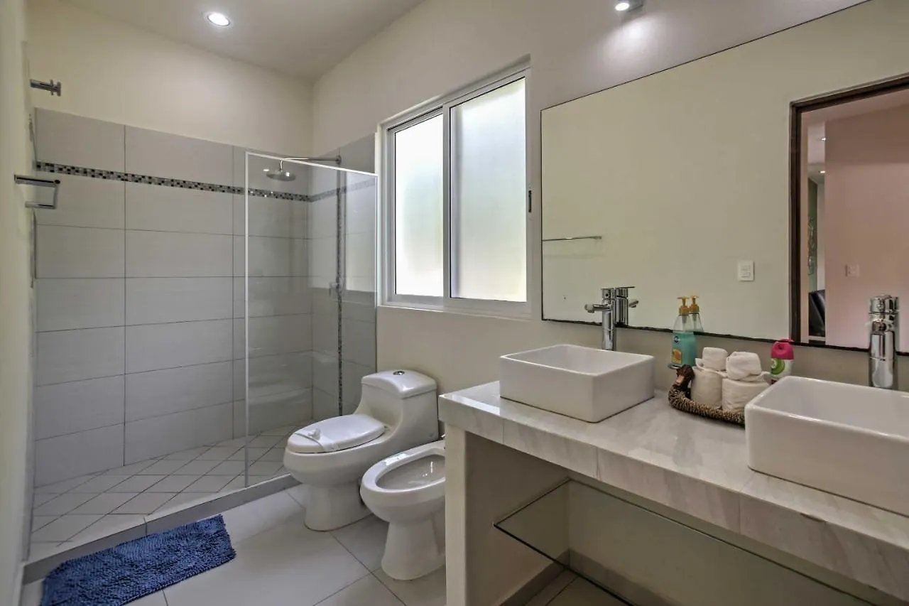 Villa Casa Esmeralda With Pool Access And Furnished Patio! Tulum