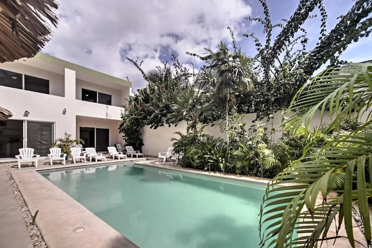 Villa Casa Esmeralda With Pool Access And Furnished Patio! Tulum